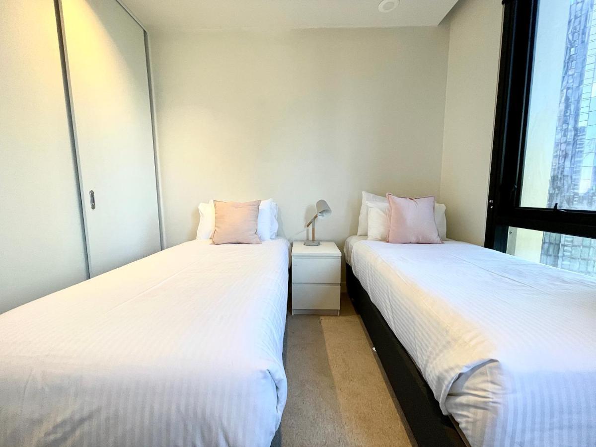 Readyset Apartments At Empire Melbourne Eksteriør billede